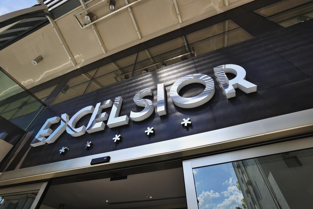 فندق Excelsior بيزارو المظهر الخارجي الصورة